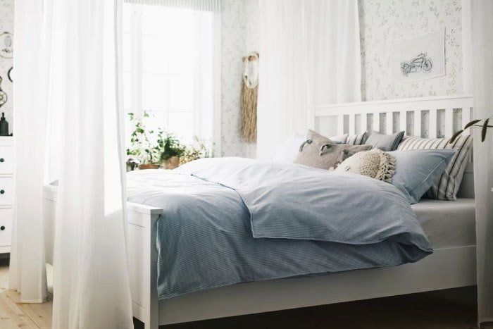 Imagem da notícia: - Decorar um quarto pequeno e mantê-lo arrumado com móveis Ikea