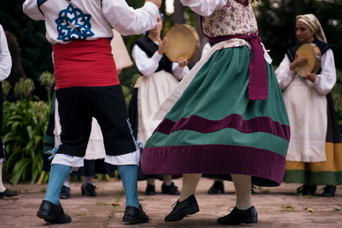 Imagem da notícia: - Festival Internacional de Folclore decorre sexta-feira e sábado na Praça Municipal