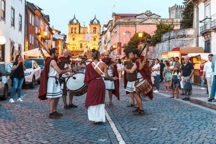 Imagem da notícia: - Evento de recriação da vida de Bracara Augusta acontece ao longo de cinco dias, de 21 a 25 deste mês, com mais de 72 horas de programação.